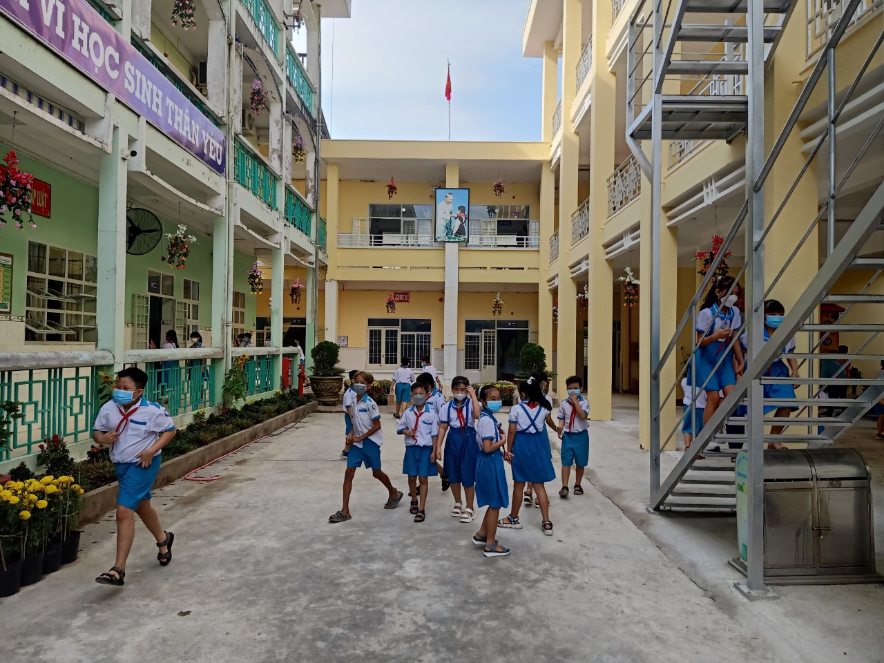 Bạc Liêu: 86 giáo viên, học sinh mắc Covid-19 - Ảnh 1.