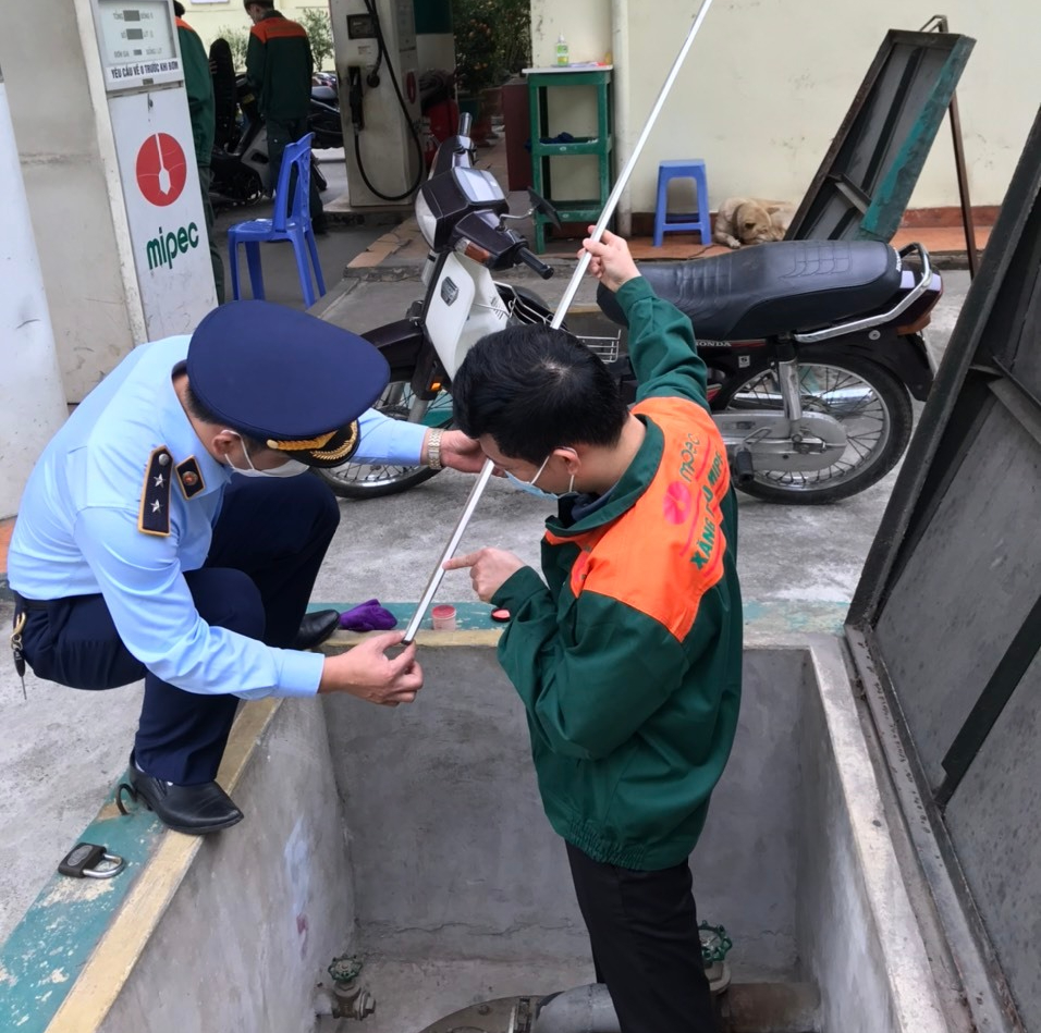 Trước đợt điều chỉnh giá, nếu cây xăng tự ý đóng cửa bị xử lý thế nào? - Ảnh 1.