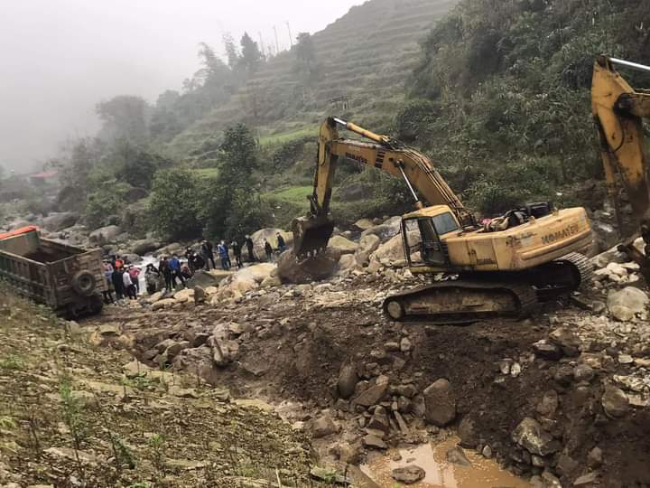 Thị xã Sa Pa (Lào Cai): Xô xát tại dự án thủy điện 8 người bị thương - Ảnh 3.