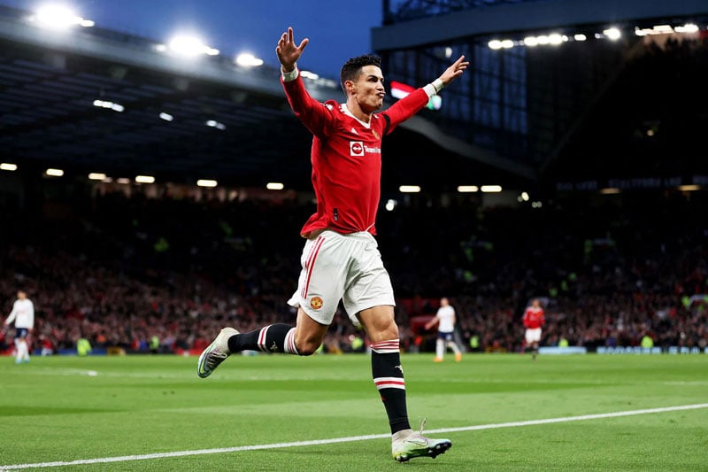 Top 5 siêu kỷ lục được thiết lập bởi Cristiano Ronaldo - Ảnh 1.