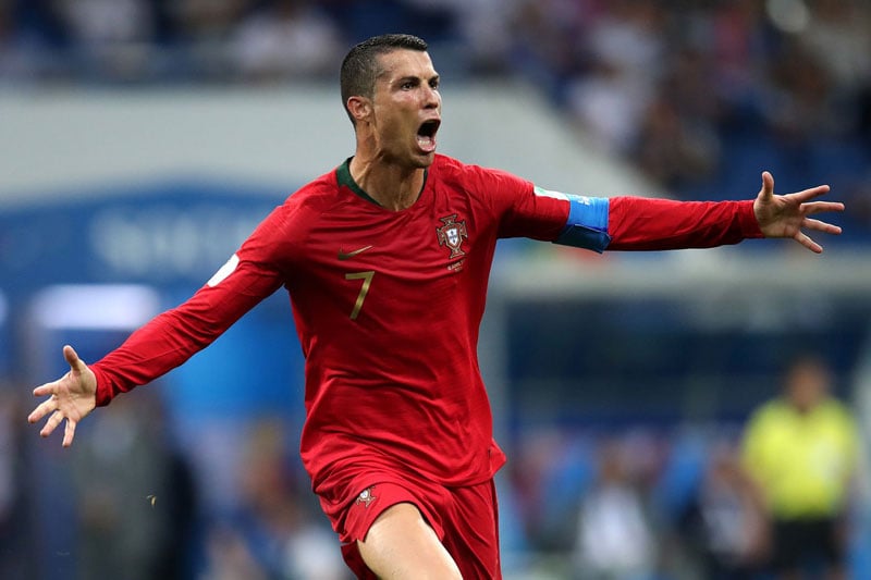 Top 5 siêu kỷ lục được thiết lập bởi Cristiano Ronaldo - Ảnh 2.