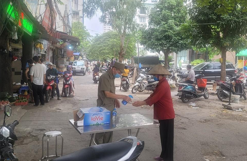 Hà Nội công bố mức xử phạt đối với 53 hành vi vi phạm quy định phòng, chống dịch - Ảnh 1.