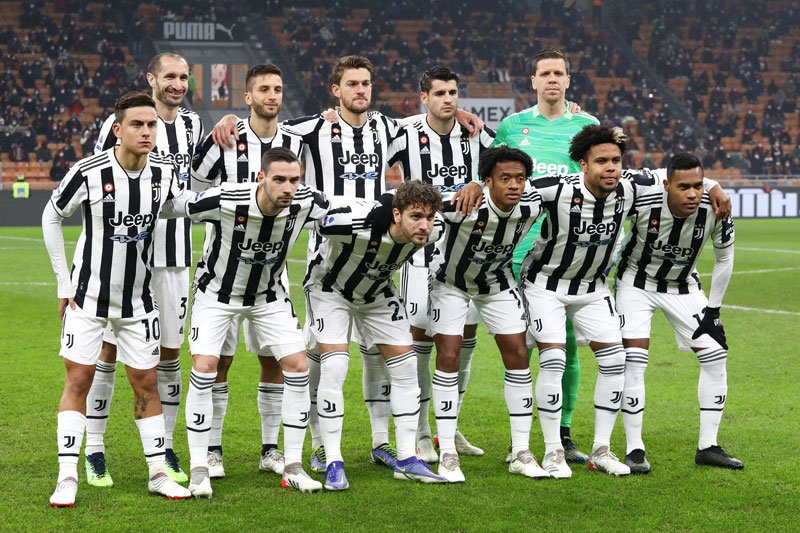 Top 10 CLB có doanh thu cao nhất thế giới: Man City lần đầu “lên đỉnh” - Ảnh 9.