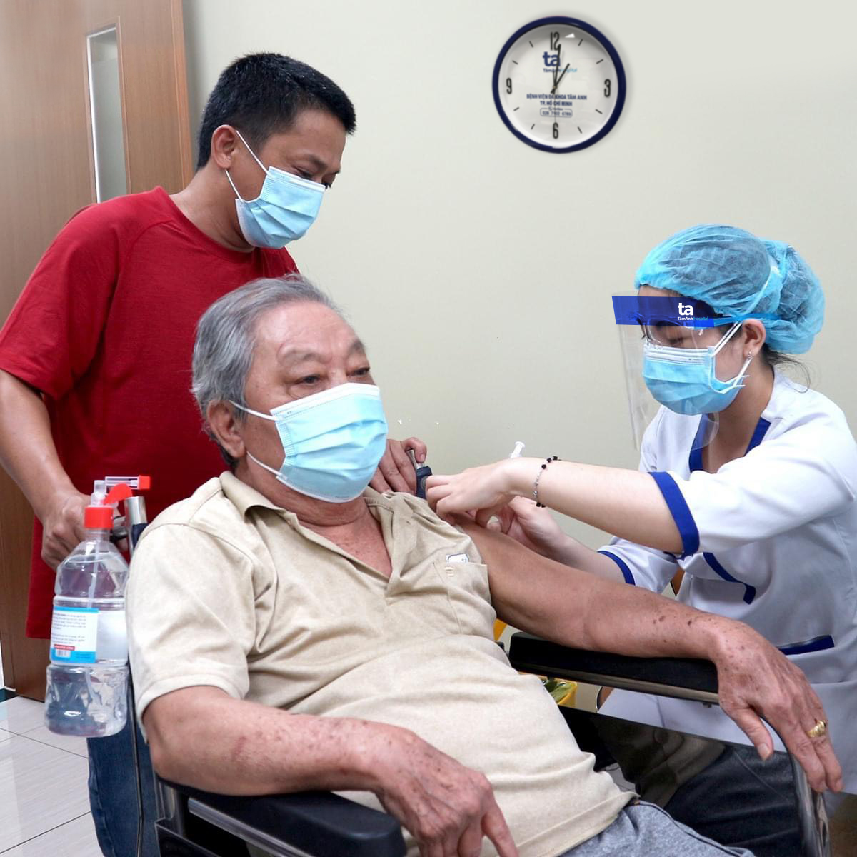 Không phải vaccine Covid-19, Evusheld phải được sử dụng theo chỉ định cho những đối tượng nào? - Ảnh 1.