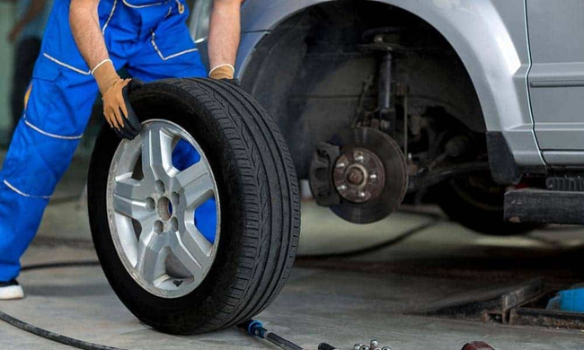 Khi nào nên thay lốp xe ô tô? - Ảnh 1.