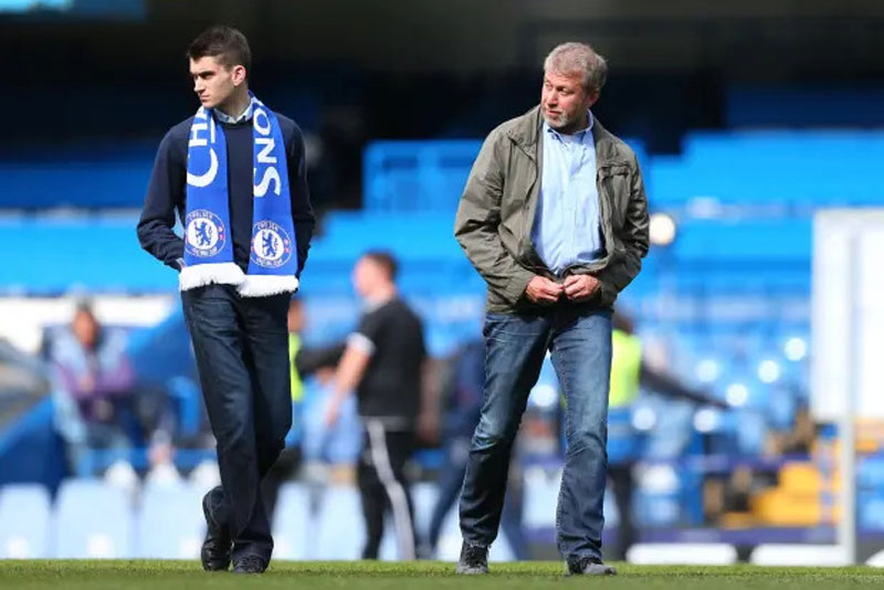 Lối sống xa hoa của 7 người con Abramovich - Ảnh 2.
