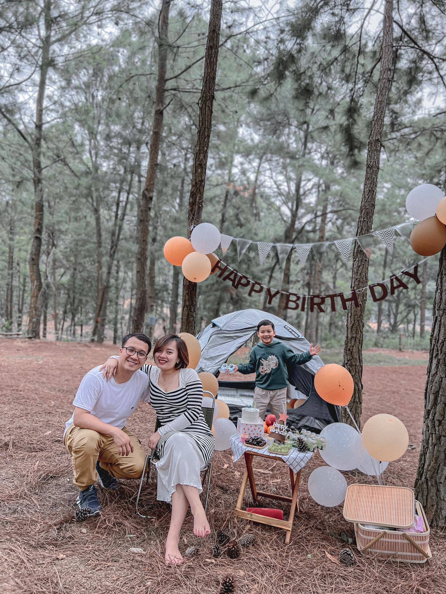 Hà Nội 3 vạn F0 mỗi ngày: Rủ nhau 'bỏ nhà' lên núi, vào rừng cắm trại trốn dịch - Ảnh 5.
