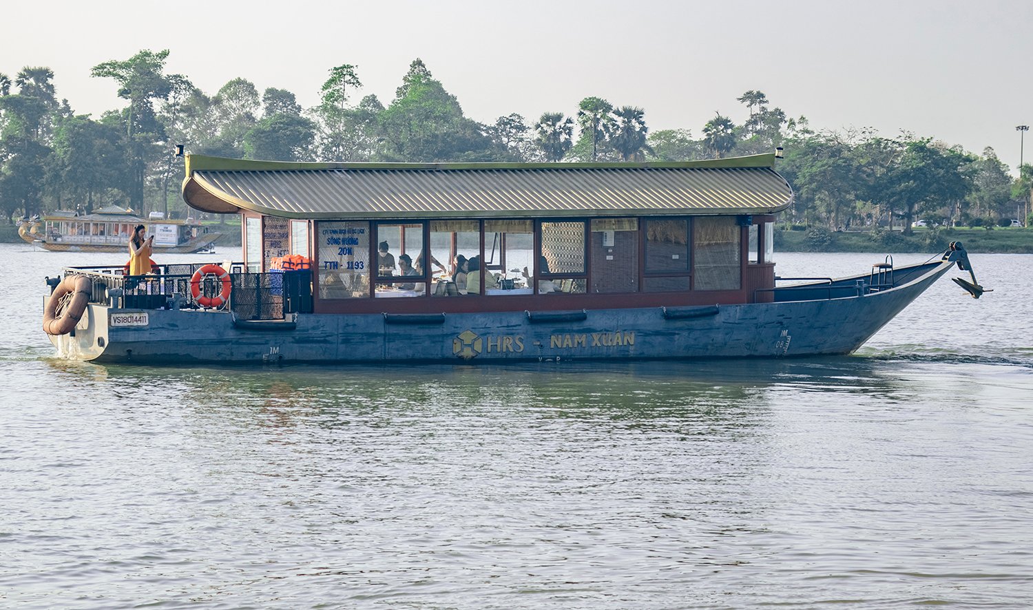 TT-Huế: Ra mắt tour ngắm hoàng hôn trên sông Hương bằng du thuyền  - Ảnh 1.