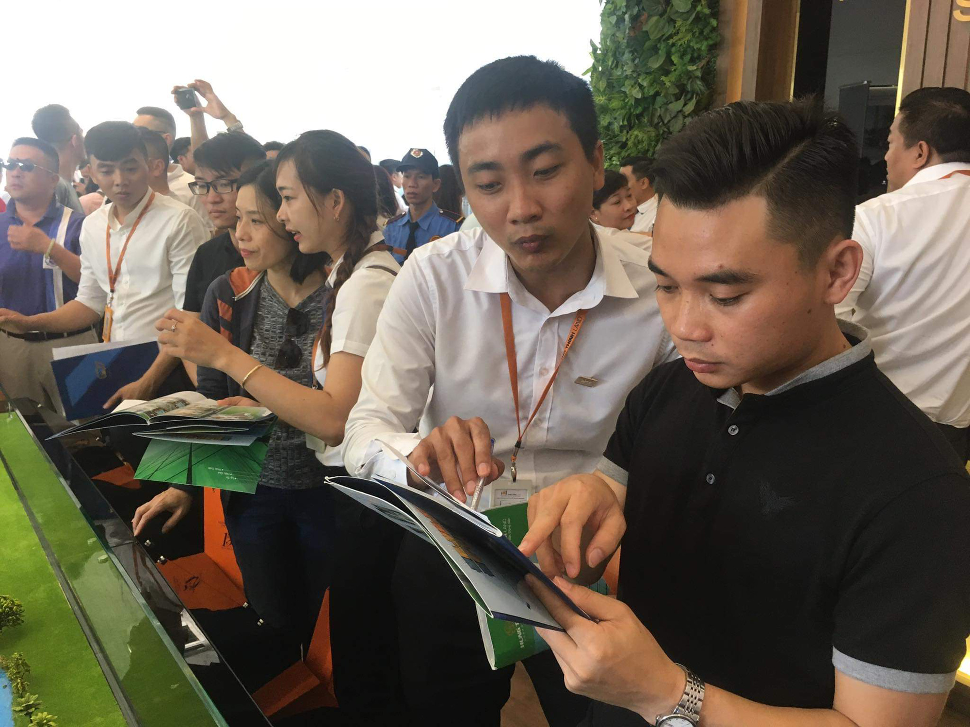 Loại bất động sản “con lai&quot; giữa nhà ở xã hội và thương mại đang được đề nghị phát triển, là gì? - Ảnh 2.