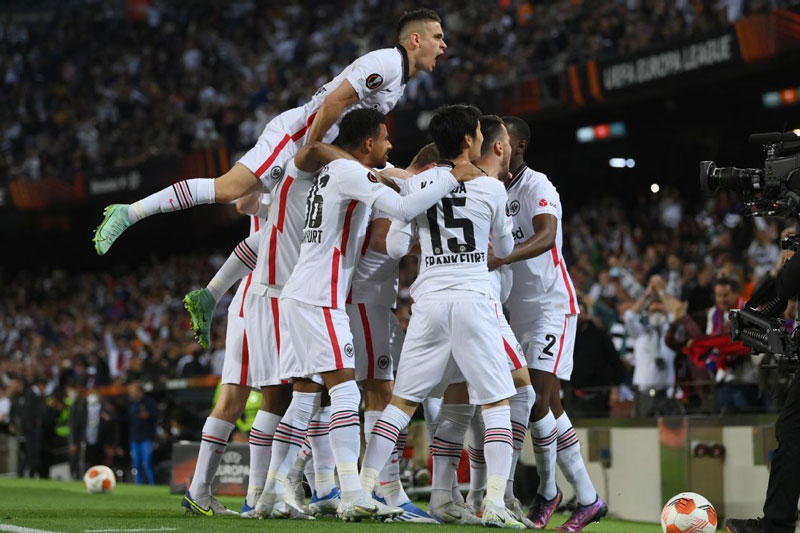 Bị Frankfurt loại khỏi Europa League, Barca chấm dứt kỷ lục đáng nể - Ảnh 1.