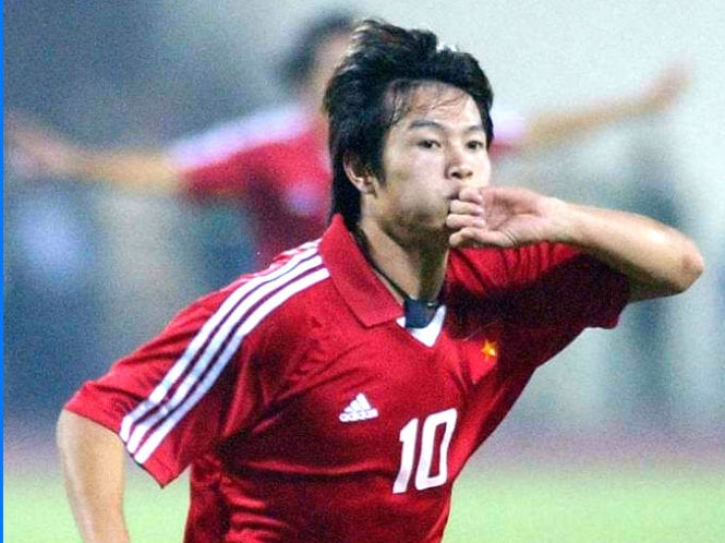 Văn Quyến: &quot;Thần đồng&quot;, người hùng SEA Games 2003 và &quot;tội đồ Bacolod&quot; - Ảnh 1.