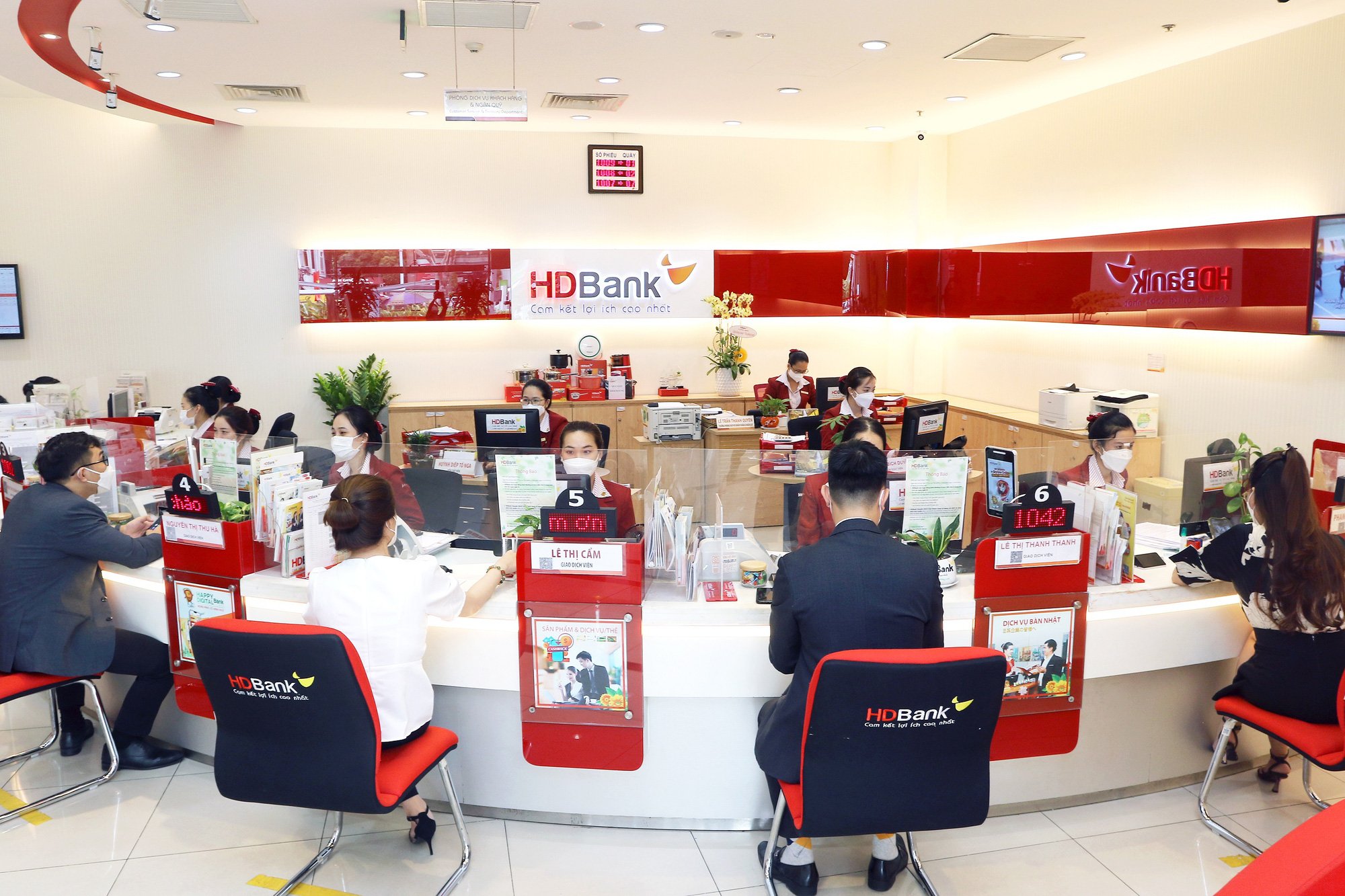Lợi nhuận quý 1 của HDBank đạt 2.528 tỷ, tăng 20,3% so với cùng kỳ - Ảnh 3.