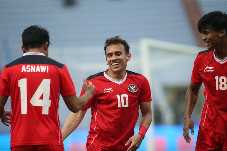 U23 Indonesia hạ U23 Myanmar với tỷ số 3-1, U23 Việt Nam chính thức có vé vào bán kết - Ảnh 1.