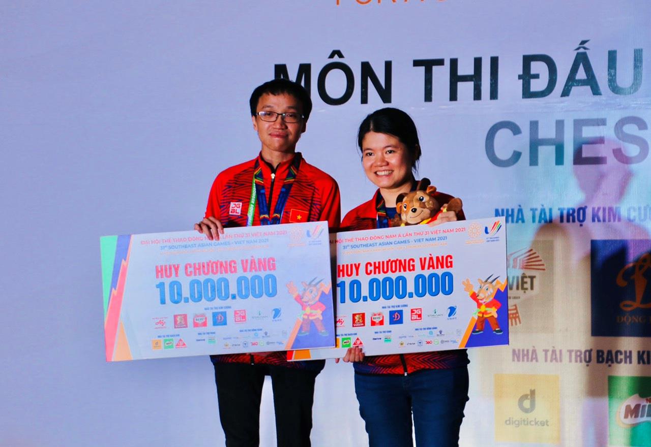 Những đôi “vợ chồng vàng” của SEA Games 31 - Ảnh 1.