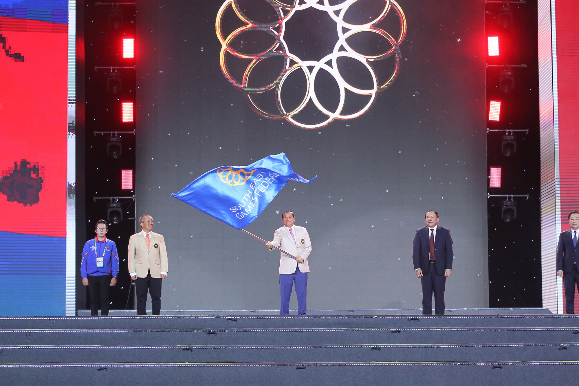 Thủ tướng Phạm Minh Chính bế mạc SEA Games 31: Đây là chiến thắng của tình đoàn kết và hữu nghị giữa các dân tộc - Ảnh 2.