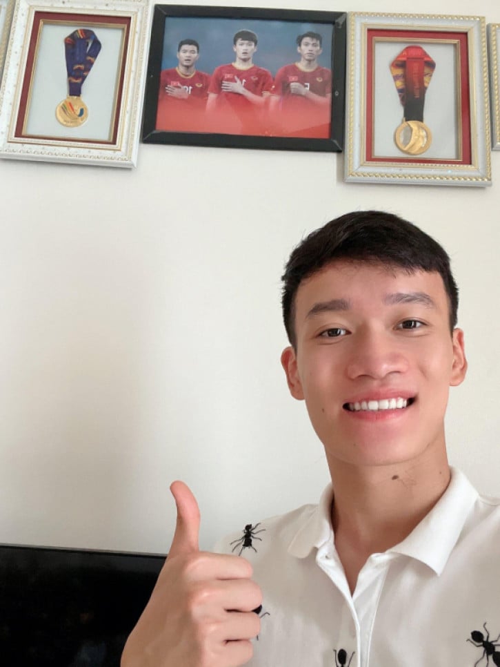 Hoàng Đức bất ngờ khoe &quot;khối tài sản khủng&quot; sau hơn 10 năm đá bóng - Ảnh 1.