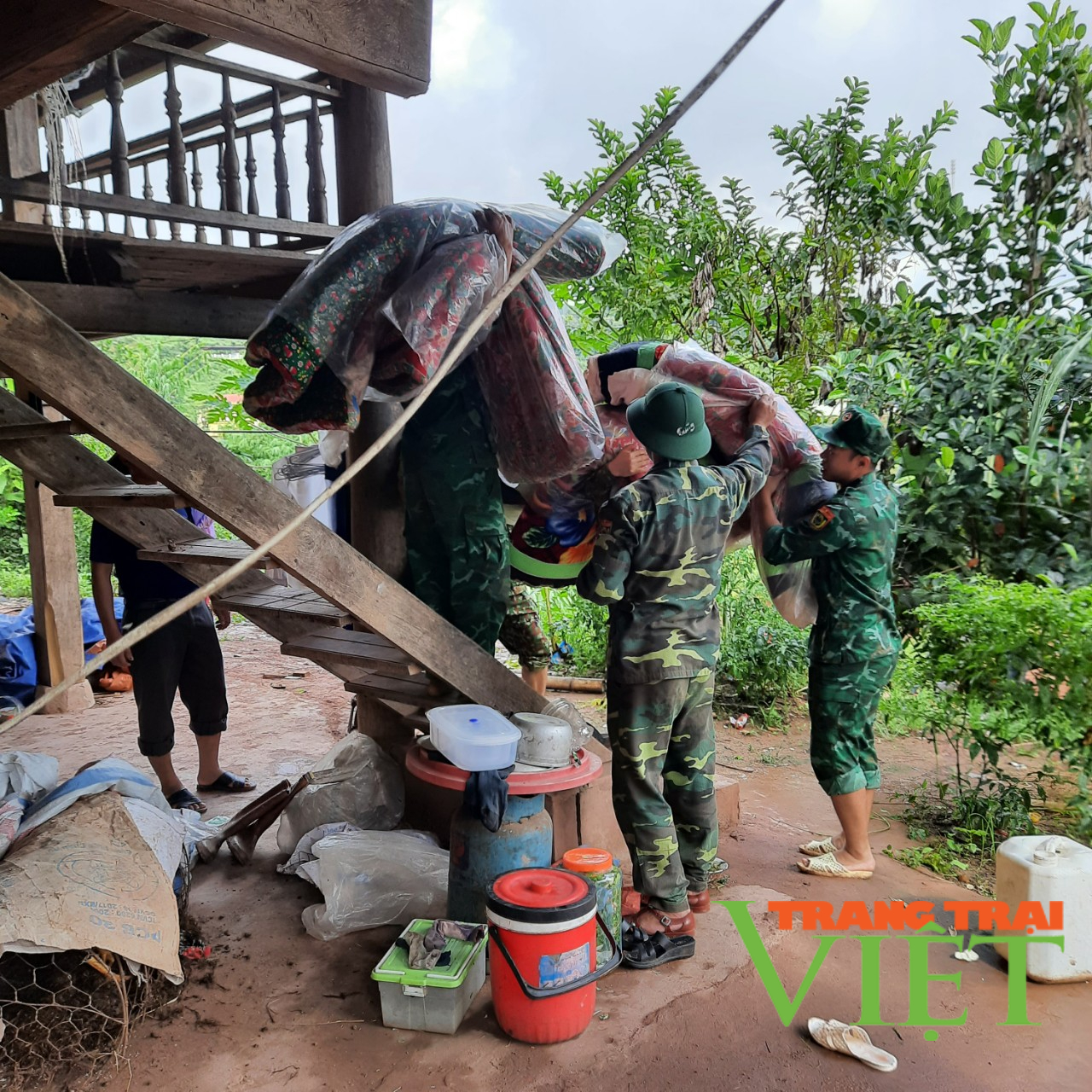 Mường Nhé: Không để người dân chịu cảnh "màn trời, chiếu đất" - Ảnh 1. Mường Nhé: Không để người dân chịu cảnh "màn trời, chiếu đất" - Ảnh 1.