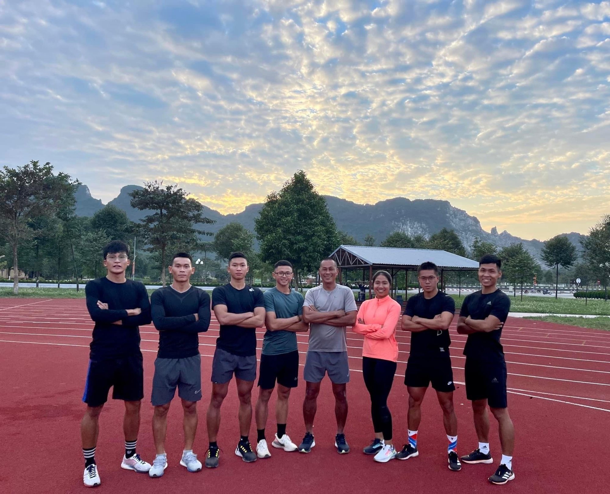 Ký ức SEA Games: HLV Nguyễn Đình Minh người thầy của “nữ hoàng tốc độ” Vũ Thị Hương - Ảnh 2.