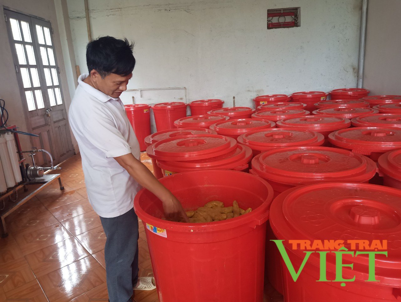 Tân Uyên: Đa dạng các loại hình kinh doanh, dịch vụ giúp người dân tăng thu nhập - Ảnh 4. Tân Uyên: Đa dạng các loại hình kinh doanh, dịch vụ giúp người dân tăng thu nhập - Ảnh 4.