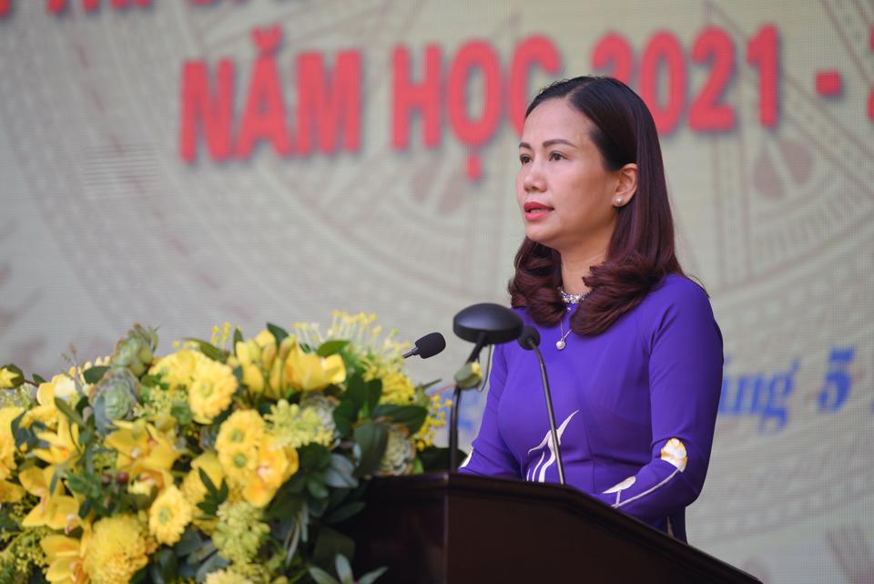 Hoàn Kiếm: Tuyên dương Nhà giáo tâm huyết, sáng tạo, giáo viên tiêu biểu - Ảnh 3.
