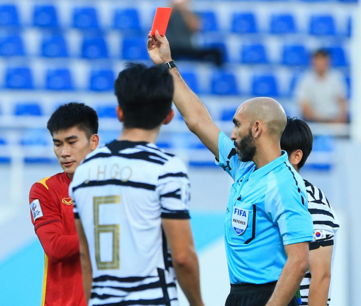VAR đã vạch trần cầu thủ U23 Hàn Quốc gian lận ra sao? - Ảnh 2.