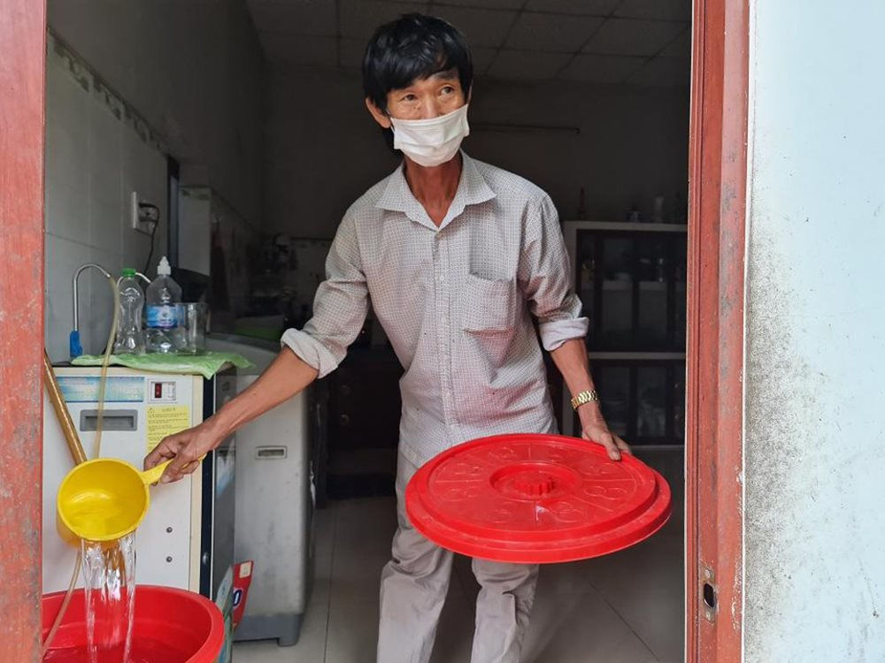 Lãng phí nước sạch vì những bất cập nhỏ - Ảnh 1. Lãng phí nước sạch vì những bất cập nhỏ - Ảnh 1.