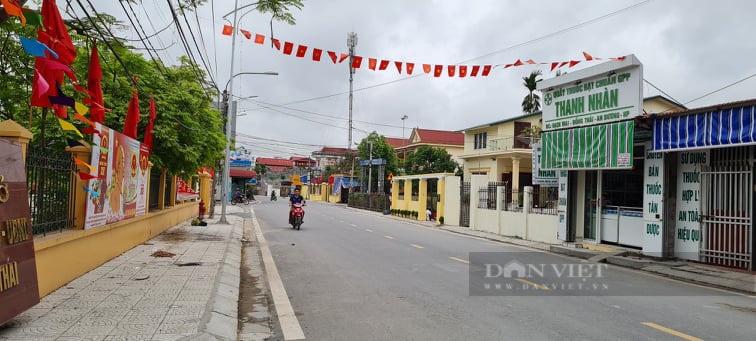 Mức lương Chủ tịch Hội đồng nhân dân huyện theo quy định pháp luật hiện hành - Ảnh 2.