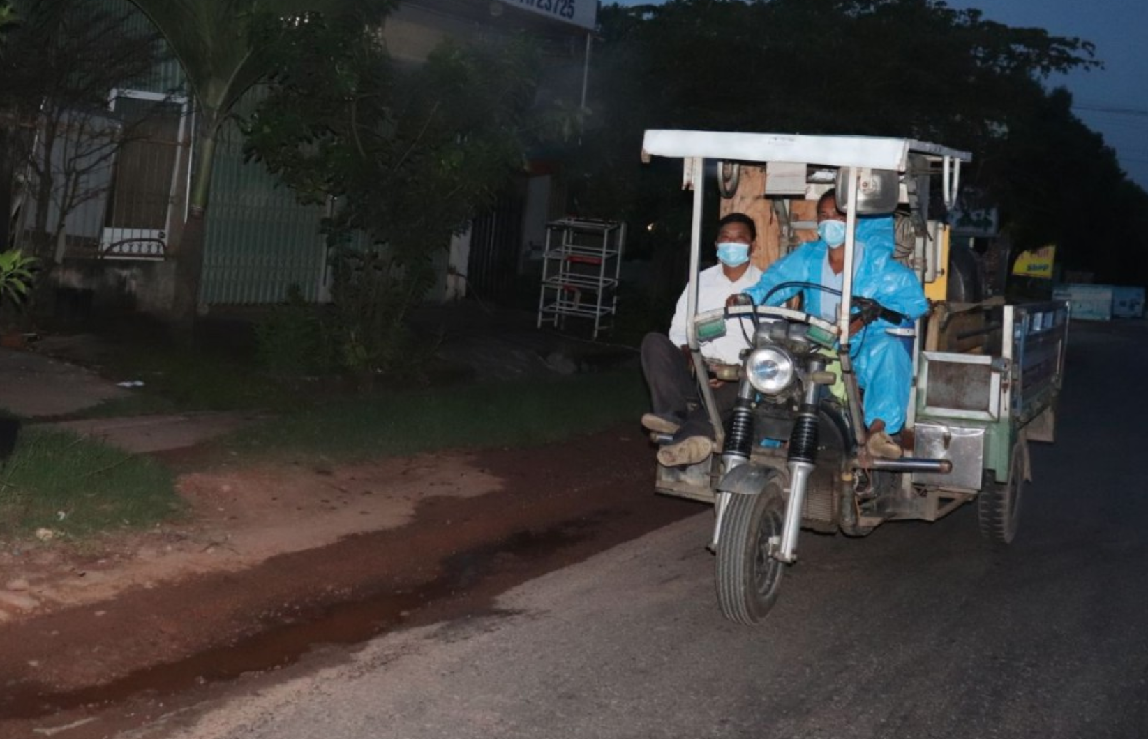 Đồng Nai sốt xuất huyết lên gần 13.500 ca, Bộ Y tế “ghé thăm” - Ảnh 4.