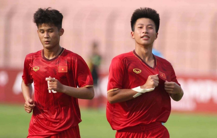 U16 Việt Nam vùi dập U16 Singapore 5-1 - Ảnh 1.