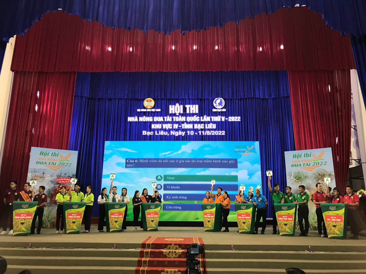 Hội thi Nhà nông đua tài toàn quốc lần thứ V, khu  vực 4 mở màn thành công - Ảnh 1.