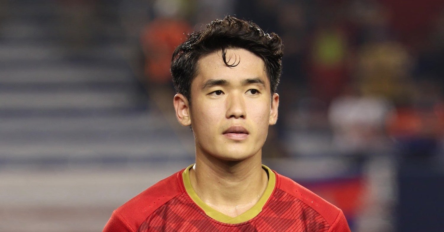 Hà Nội FC sở hữu 4 trung vệ nội đều cao trên 1m80 - Ảnh 1.