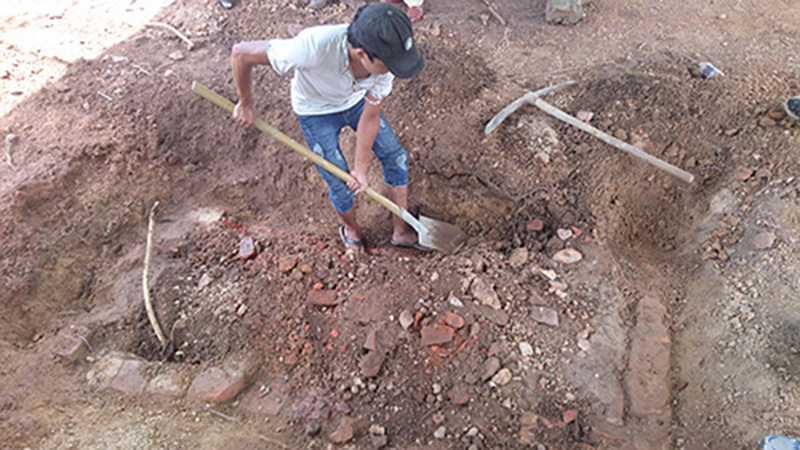 Vụ san ủi lăng vợ vua Tự Đức: Dự án bãi đỗ xe tiếp tục triển khai sau hơn 5 năm “trùm mền” - Ảnh 2.