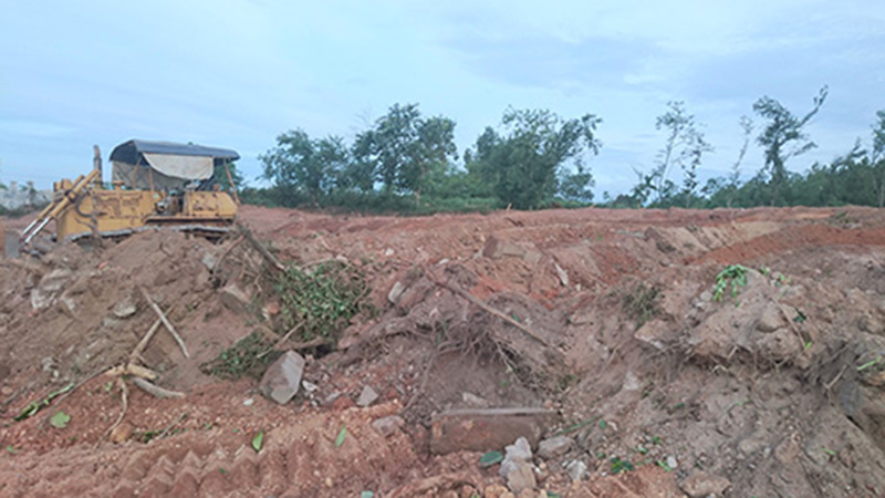Vụ san ủi lăng vợ vua Tự Đức: Dự án bãi đỗ xe tiếp tục triển khai sau hơn 5 năm “trùm mền” - Ảnh 3.