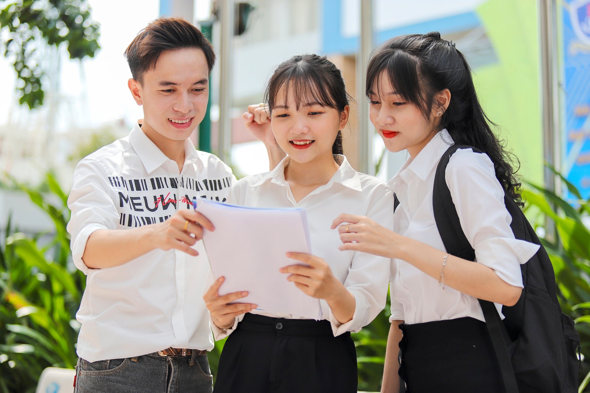 Trường ĐH Nguyễn Tất Thành công bố điểm sàn năm 2022, dao động từ 15 - 23 điểm - Ảnh 1.