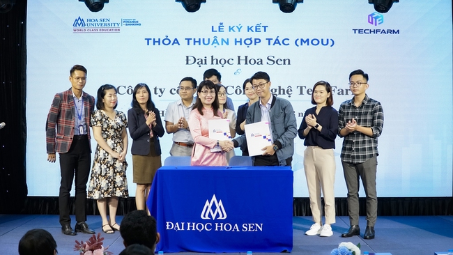 Sinh viên đại học Hoa Sen tìm hiểu ngành công nghệ tài chính - Ảnh 3.