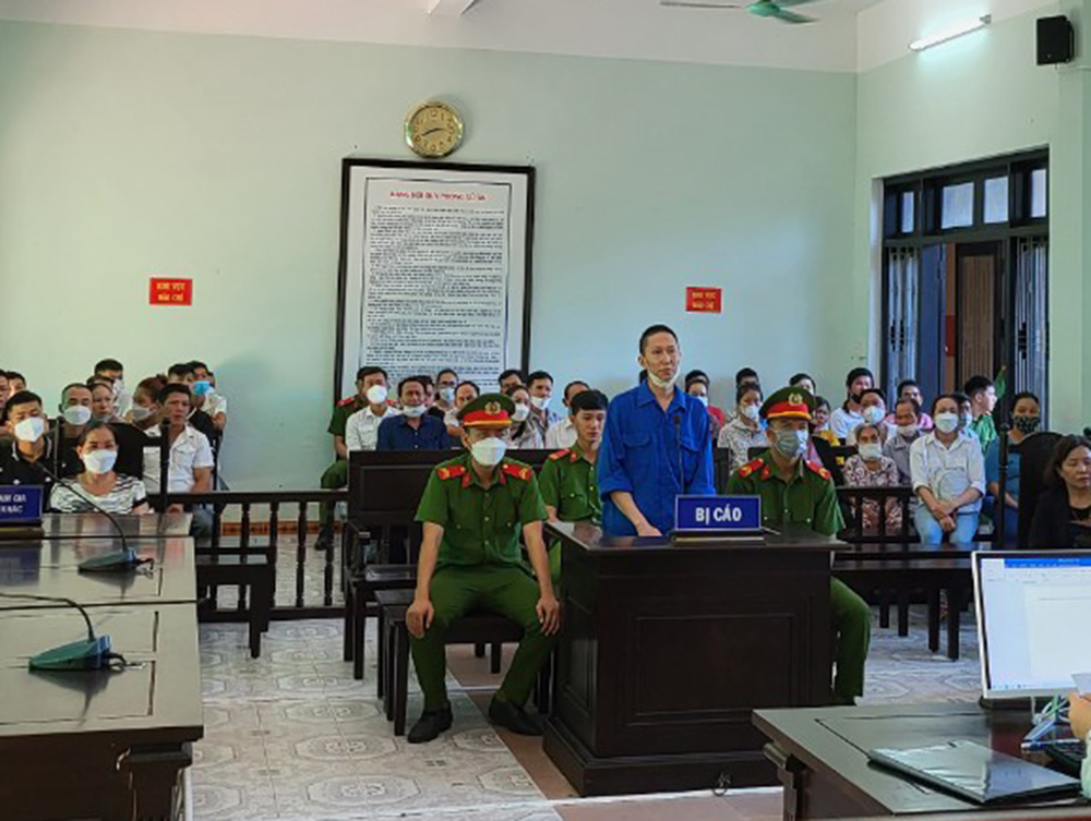TT-Huế: Nghi vợ ngoại tình, người đàn ông dùng xăng đốt vợ  - Ảnh 1.