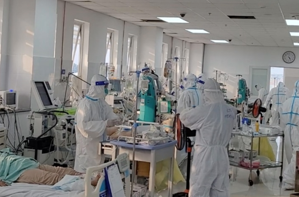 Số ca tử vong do Covid-19 tăng, Đồng Nai ra sức tiêm vaccine - Ảnh 2.