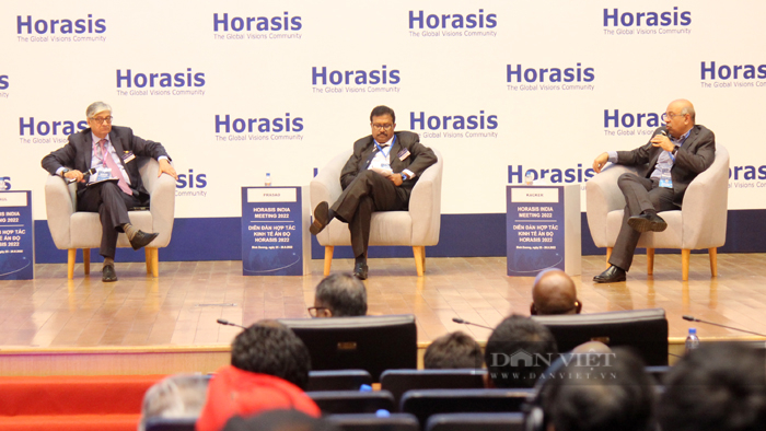 Các diễn giả thảo luận tại Diễn đàn Hợp tác Kinh tế Châu Á Horasis năm 2022, Bình Dương. Ảnh: Nguyên Vỹ