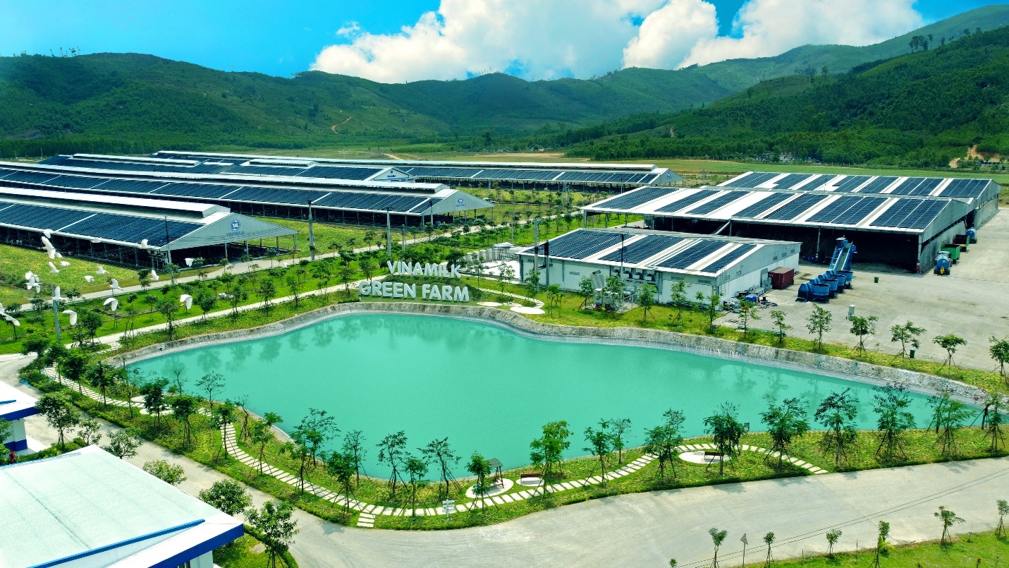 GĐĐH Tài chính Vinamilk chia sẻ về quan điểm và thực hành E-S-G tại doanh nghiệp sữa lớn nhất Việt Nam  - Ảnh 4.