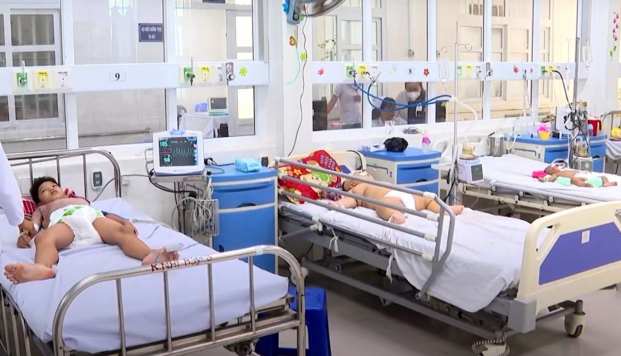 Ninh Thuận: Xuất hiện nhiều ổ dịch sốt xuất huyết, số ca mắc tăng gần gấp 5 lần  - Ảnh 1.