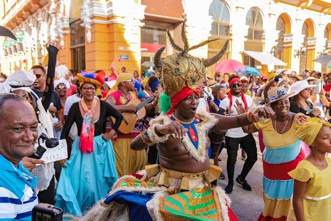 Cuba - Đảo lửa, đảo say, nồng nàn và hào phóng - Ảnh 1.