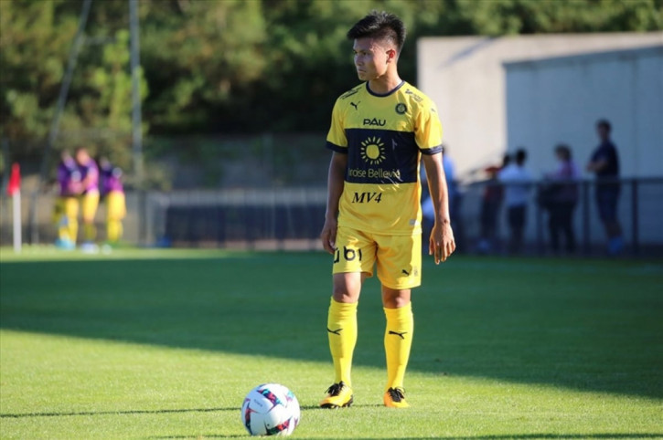 HLV Pau FC phản ứng thế nào về khả năng Quang Hải dự AFF Cup 2022? - Ảnh 2.