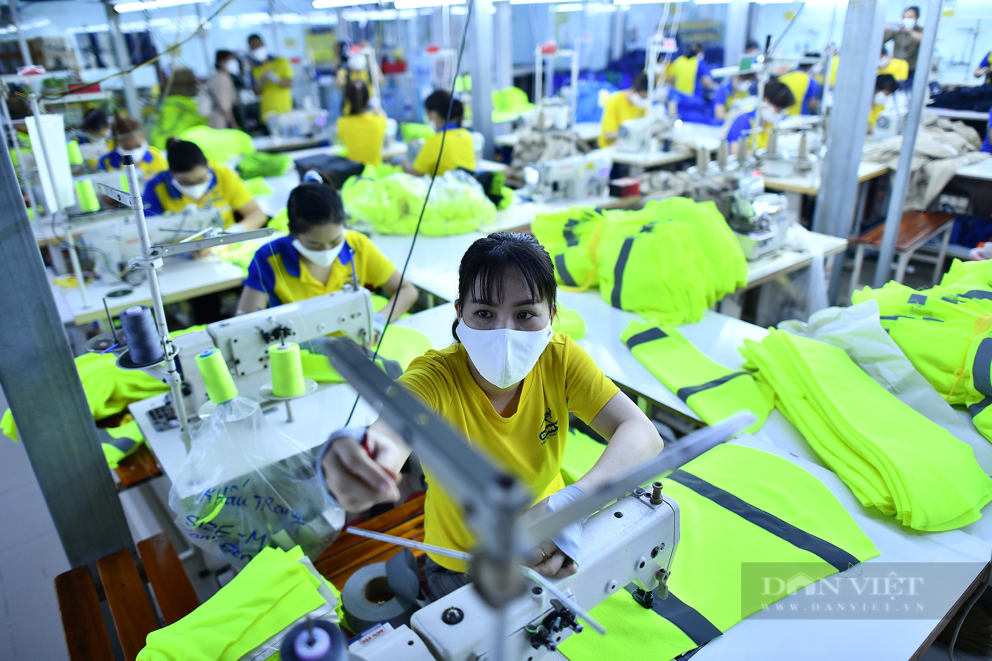 Khó khăn “bủa vây” ngành dệt may những tháng cuối năm - Ảnh 4.