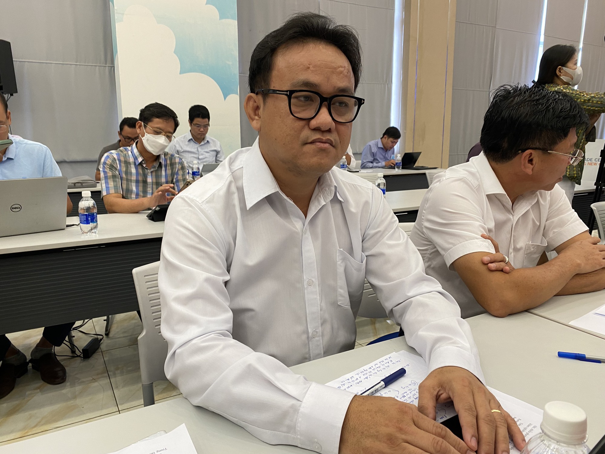 Cập nhật Bình Dương họp báo công bố thông tin vụ cháy tại quán karaoke: Nguyên nhân có thể do chập điện - Ảnh 5.