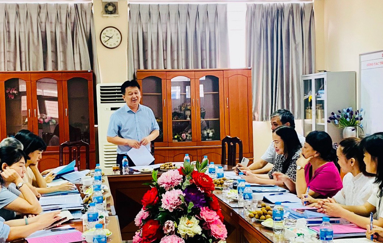 Kiểm tra việc xây dựng và thực hiện quy chế dân chủ cơ sở 12 đơn vị ở quận Cầu Giấy - Ảnh 1.