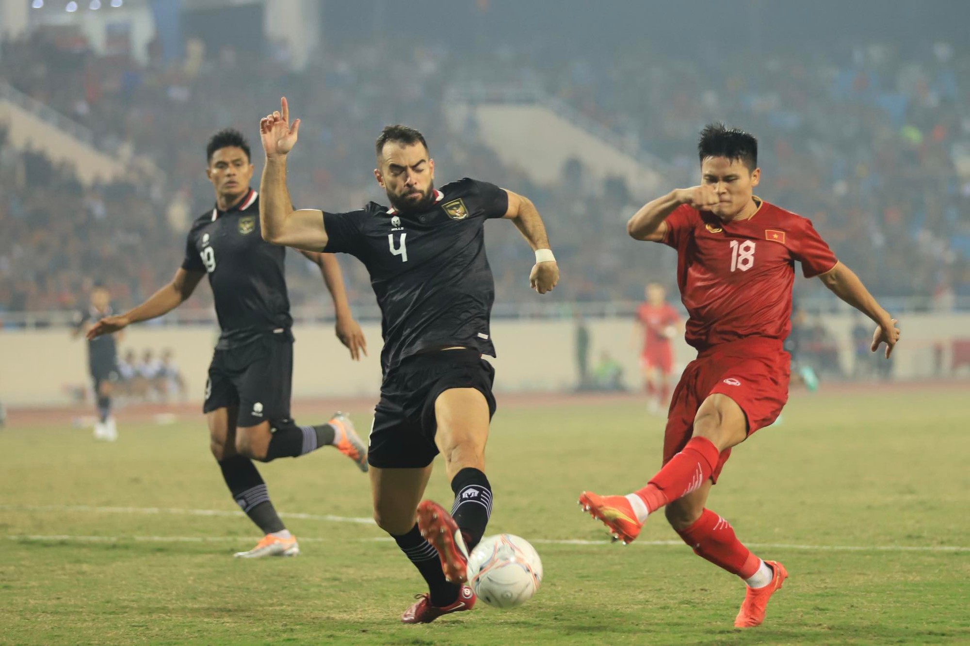 Truyền thông Indonesia: &quot;HLV Shin Tae-yong chỉ chém gió, nên từ chức&quot; - Ảnh 1.