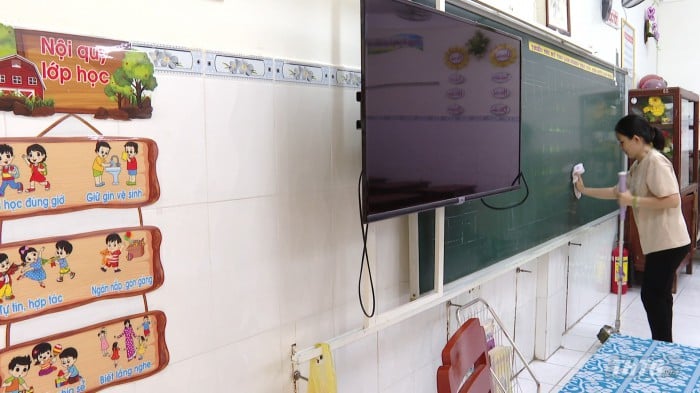 Tiền Giang: Trường mầm non, tiểu học tổng vệ sinh chuẩn bị cho các em trở lại lớp sau Tết - Ảnh 1.