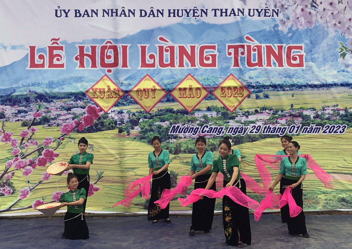 Phát triển ngành "công nghiệp không khói" nơi miền " đất gió" - Ảnh 4. Phát triển ngành "công nghiệp không khói" nơi miền " đất gió" - Ảnh 4.
