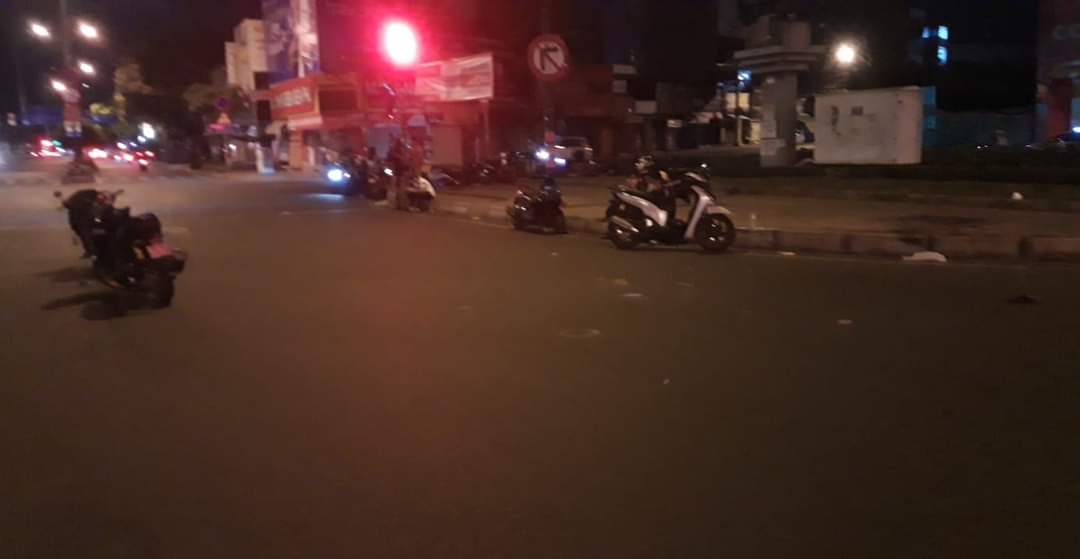TP.HCM: Mâu thuẫn sau va quệt giao thông, 2 người bị đâm thương vong - Ảnh 2.