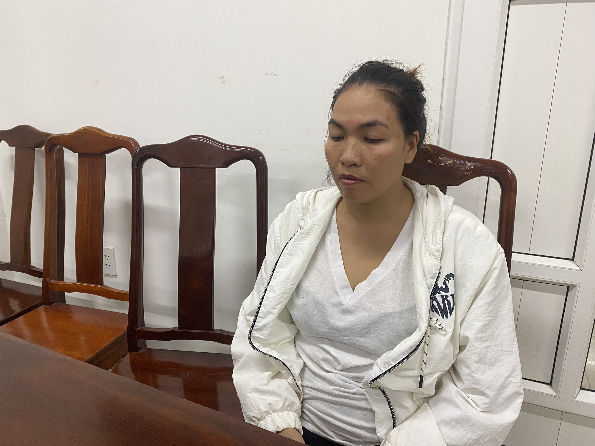 Thừa Thiên Huế: Cho vay nặng lãi nhiều tỷ đồng, cặp vợ chồng bị khởi tố - Ảnh 2. Thừa Thiên Huế: Cho vay nặng lãi nhiều tỷ đồng, cặp vợ chồng bị khởi tố - Ảnh 2.